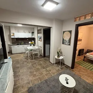 Apartament At The Core Of The Next To Gallerius Palace, Salonic